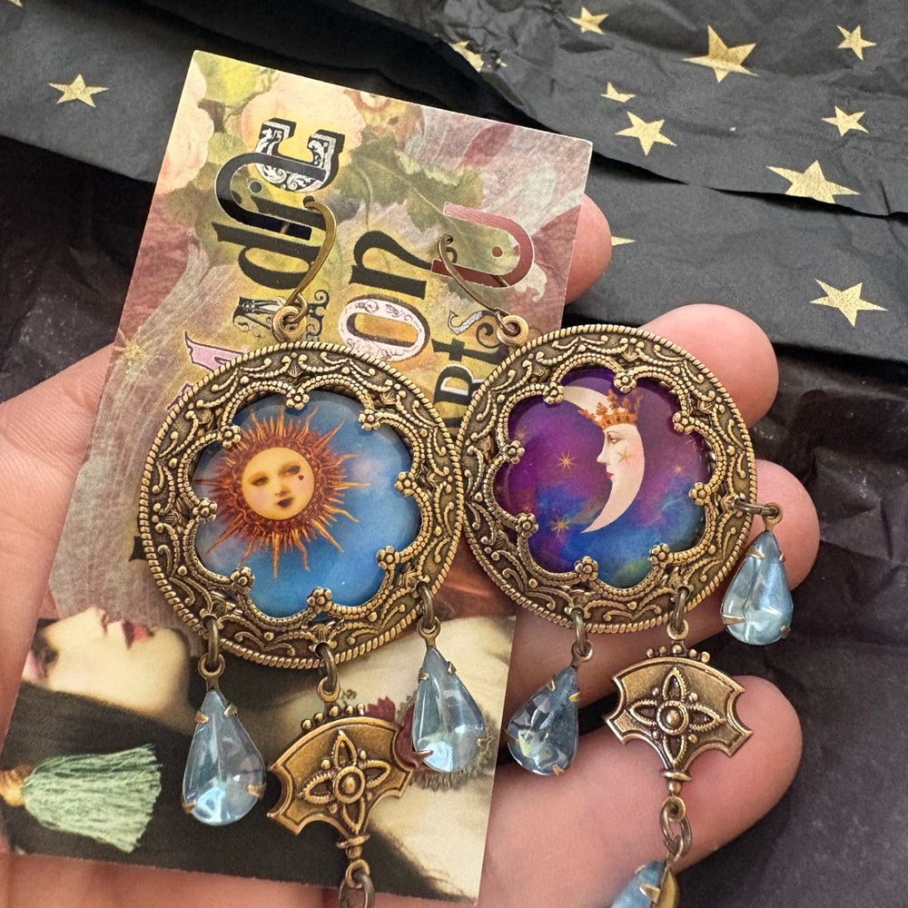 Earrings sun moon design